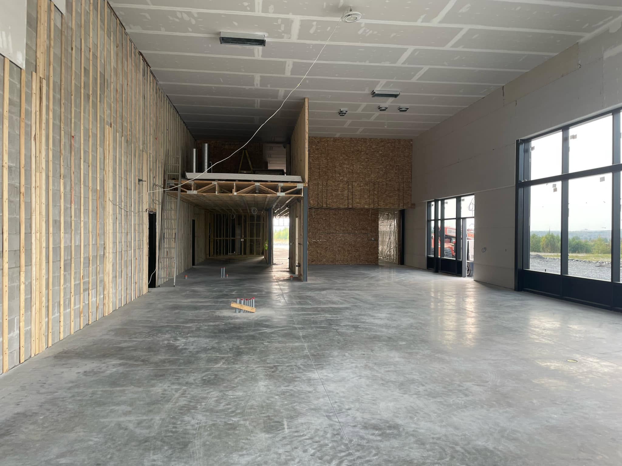 Espace commercial en construction
